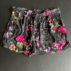 Flower shorts